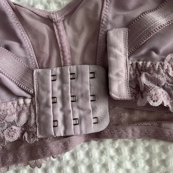 Savage x Fenty Lavender Lace Bra Coquette Romantic Wireless Size 3X - Picture 11 of 11